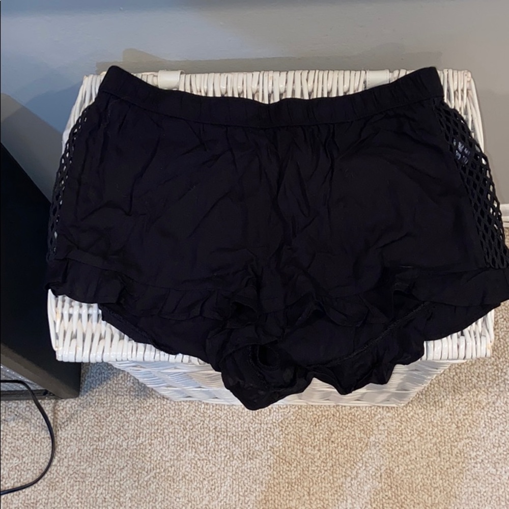 black flowy shorts